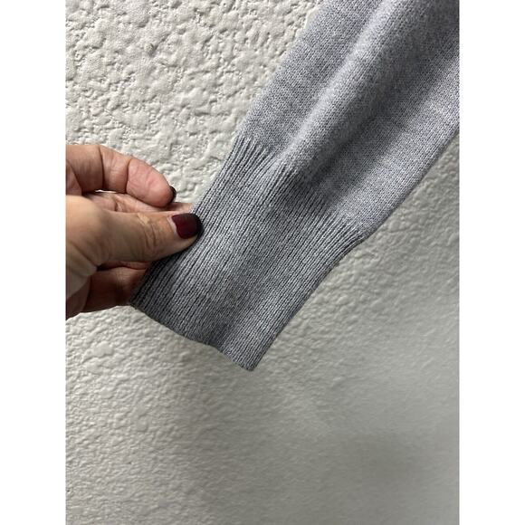 Milano Design Group Womans Size M Grey Cardigan Sweater Floral Embroidered VTG - Picture 2 of 11